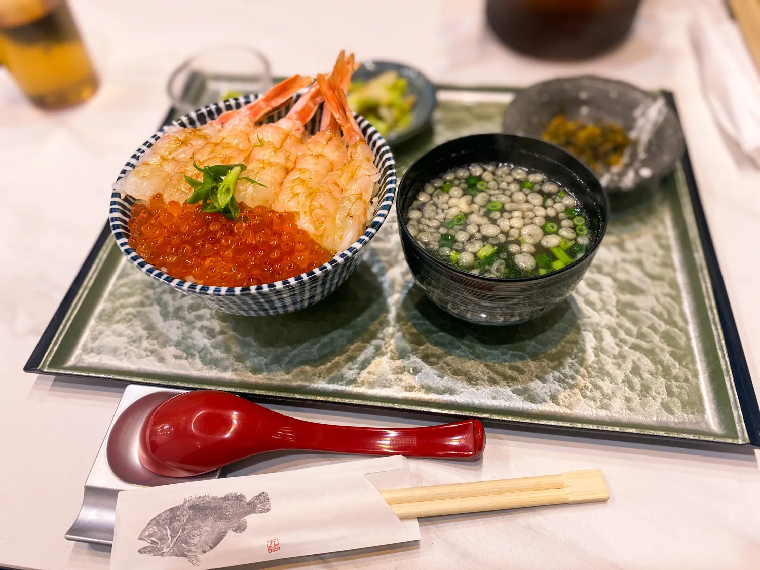 福岡市中央区でおいしい海鮮丼を食べたいなら 福岡いくら家丼よしよし3