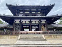 法隆寺の中門を守る日本最古の「金剛力士像」