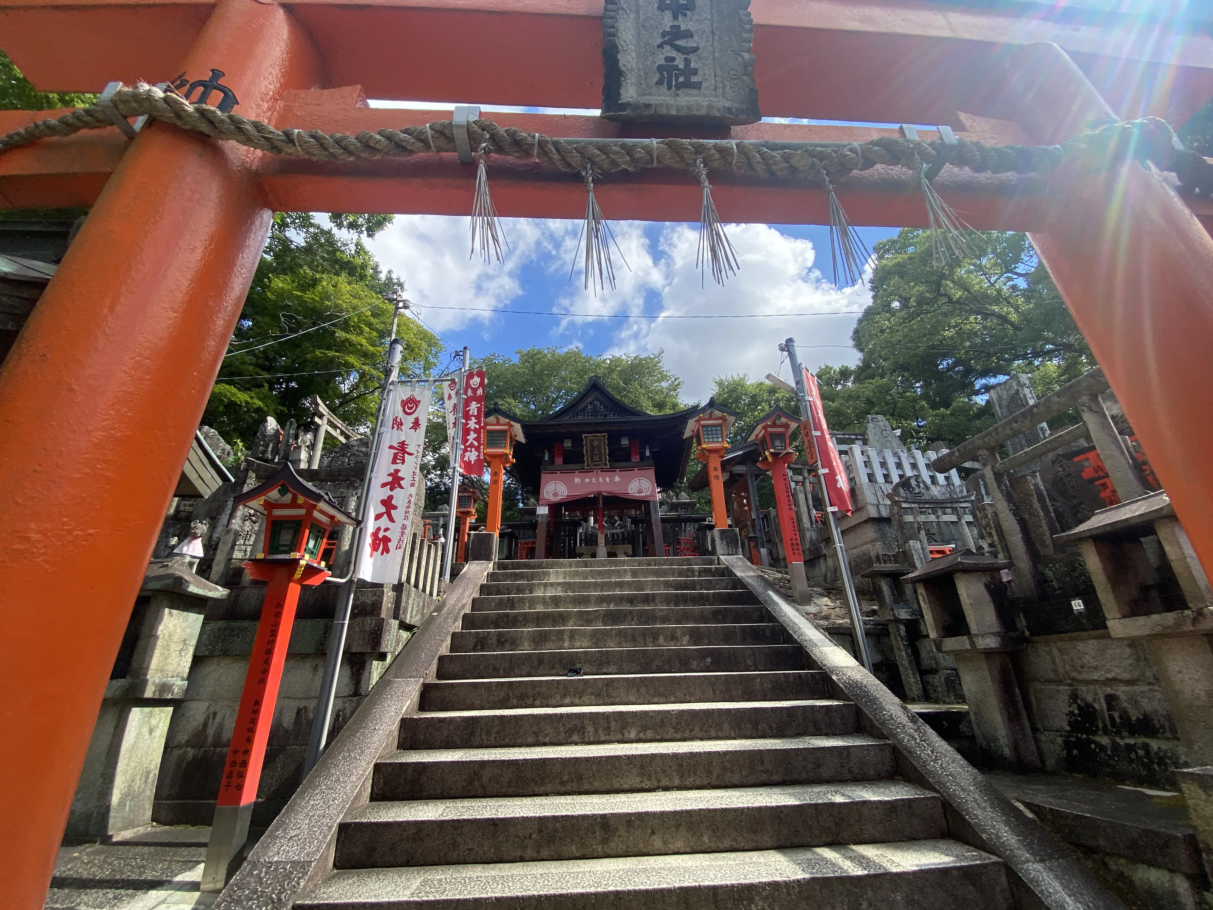 伏見稲荷大社の千本鳥居を制覇したいなら登山並みの準備を！24