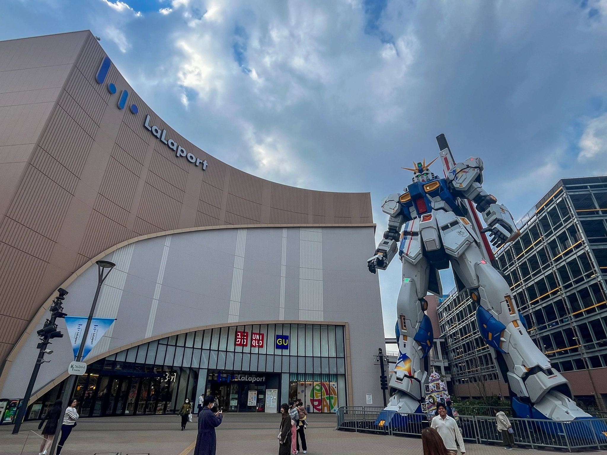 福岡市博多区で一か所で遊びつくしたいなら「ららぽーと」に限る!