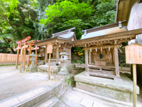 境内には12の末社がある「志賀海神社」